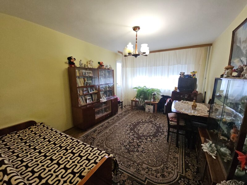 Alexandria, central, 3 camere,