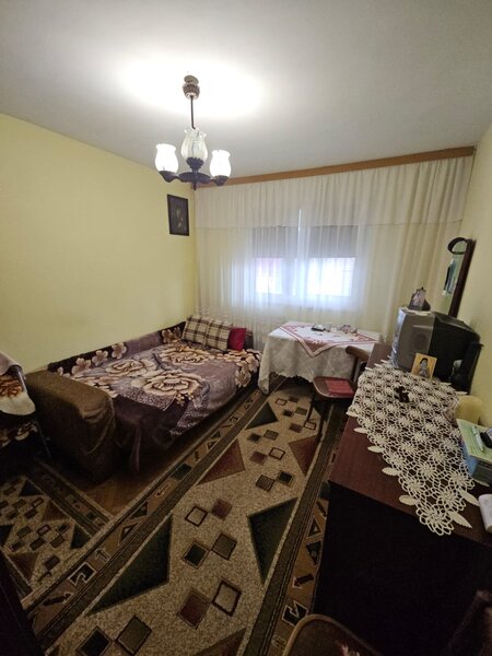 Alexandria, central, 3 camere,